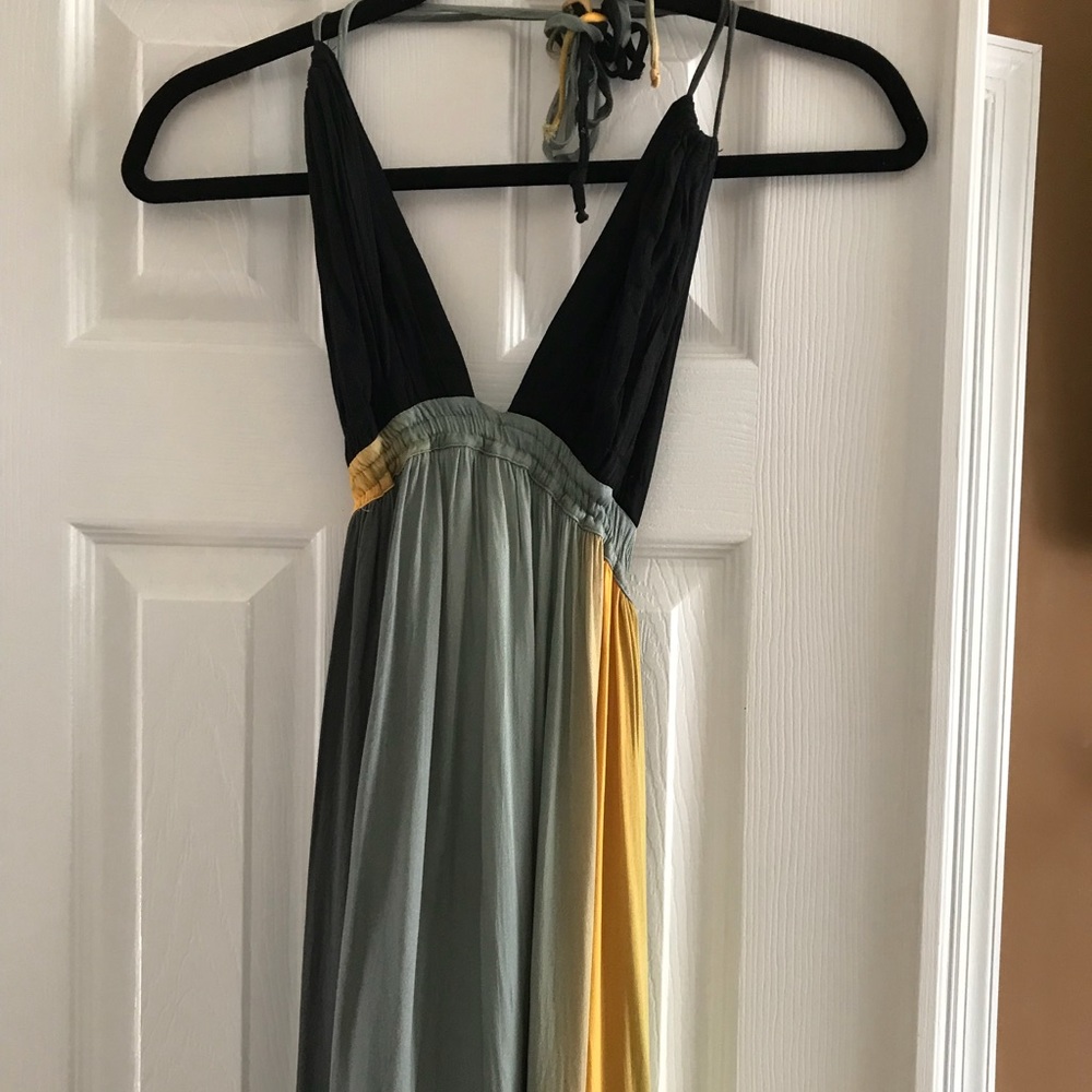 Voom Maxi Dress GORGEOUS size Small
